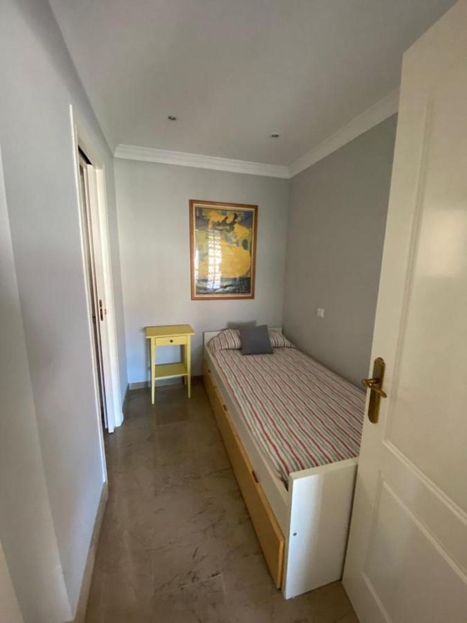 Apartamento Junto Al Puerto Deportivo De Эстепона Экстерьер фото